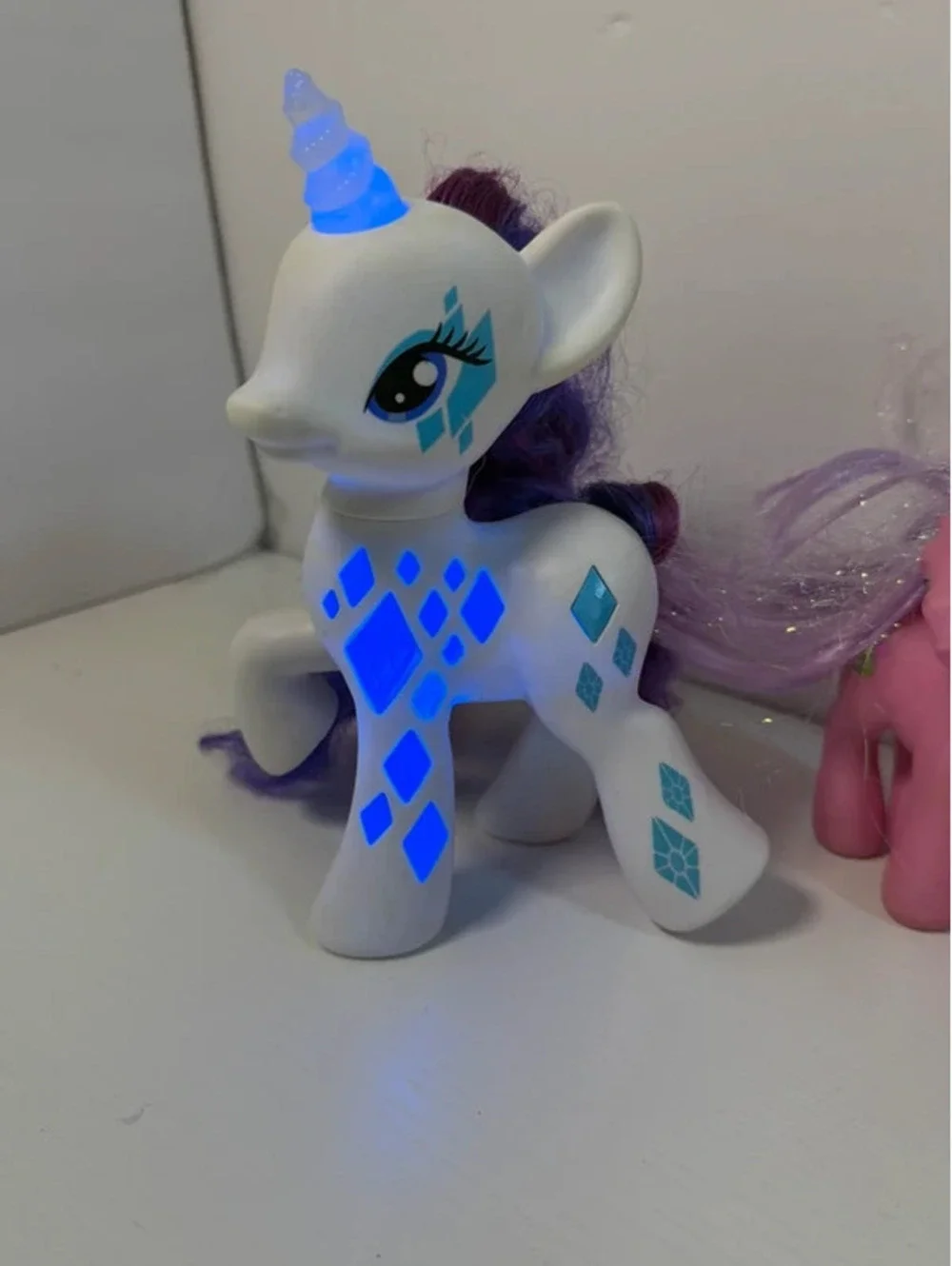 Hasbro My Little Pony Lot – Rarity Light-Up Figure, Pinkie Pie Mermaid & G3 Pony